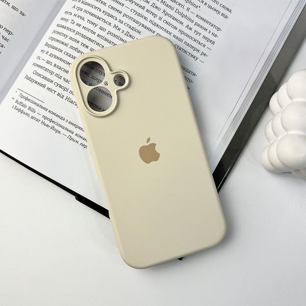 Силиконовый чехол с закрытой камерой для iPhone 16 Antique White 666-05444 фото