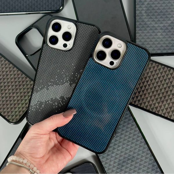 Чохол Gloss Elite Carbonique Magnetic для iPhone 17 Pro Line Grey 208-06310 фото