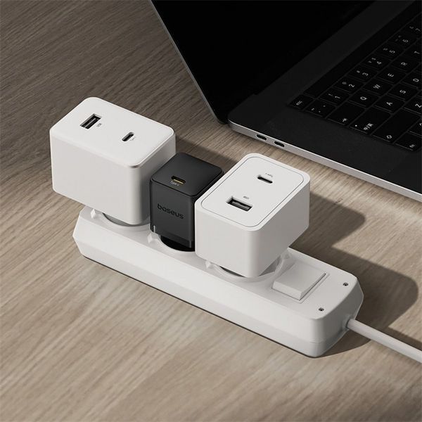 МЗП Baseus Palm Fast Charger 20W (Type-C) + Кабель Type-C to Lightning 20W (1m) White E0116400 фото