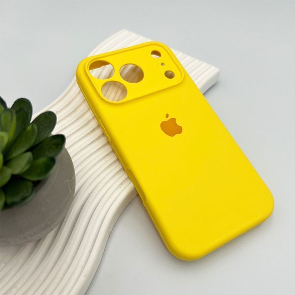 Силіконовий чохол з закритою камерою для iPhone 17 Pro Max Sunny Yellow 666-04347 фото